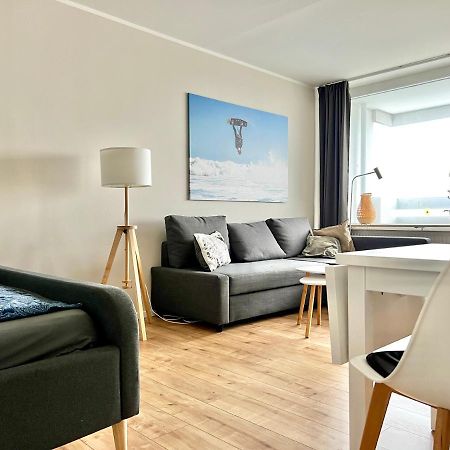 WEITBLICK Apartment - direkt am Park Bremerhaven Bagian luar foto
